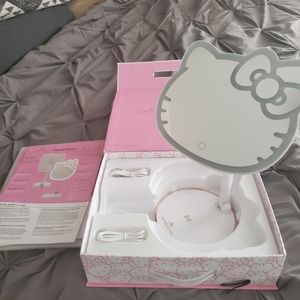 Hello kitty vanity mirror & wireless phone charger